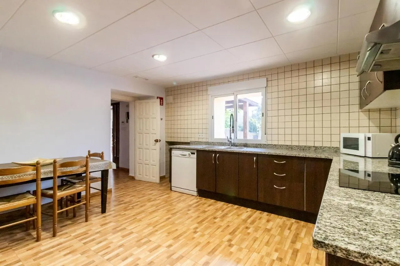 Can Buganto Amplia Casa Con Piscina Y Jardin Llambillas 0*,