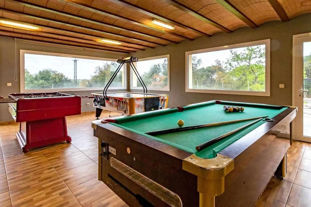 Holiday home Can Buganto Amplia Casa Con Piscina Y Jardin Llambillas Spain
